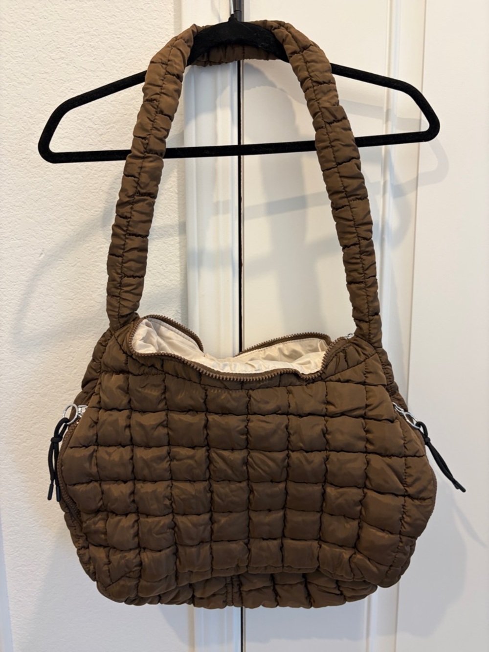 NWOT Hand Quilted Brown in the FP style.